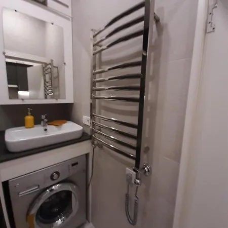 сучасний стиль і комфорт в центрі львова דירה