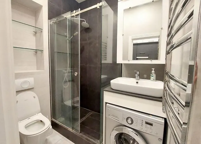 сучасний стиль і комфорт в центрі львова, Smart-tv Apartment Lviv